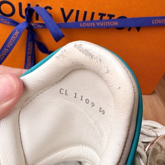 SOLD❌Louis vuitton LV archlight green white monogram pvc leather sneakers - Picture 8 of 16